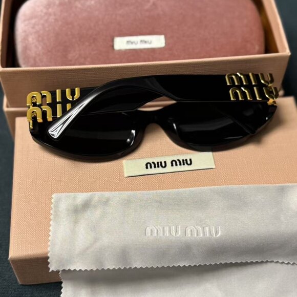 Miu Miu Sunglasses - Picture 5 of 7